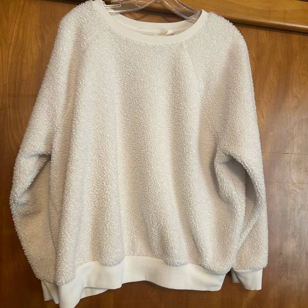 Fleece sweatshirt